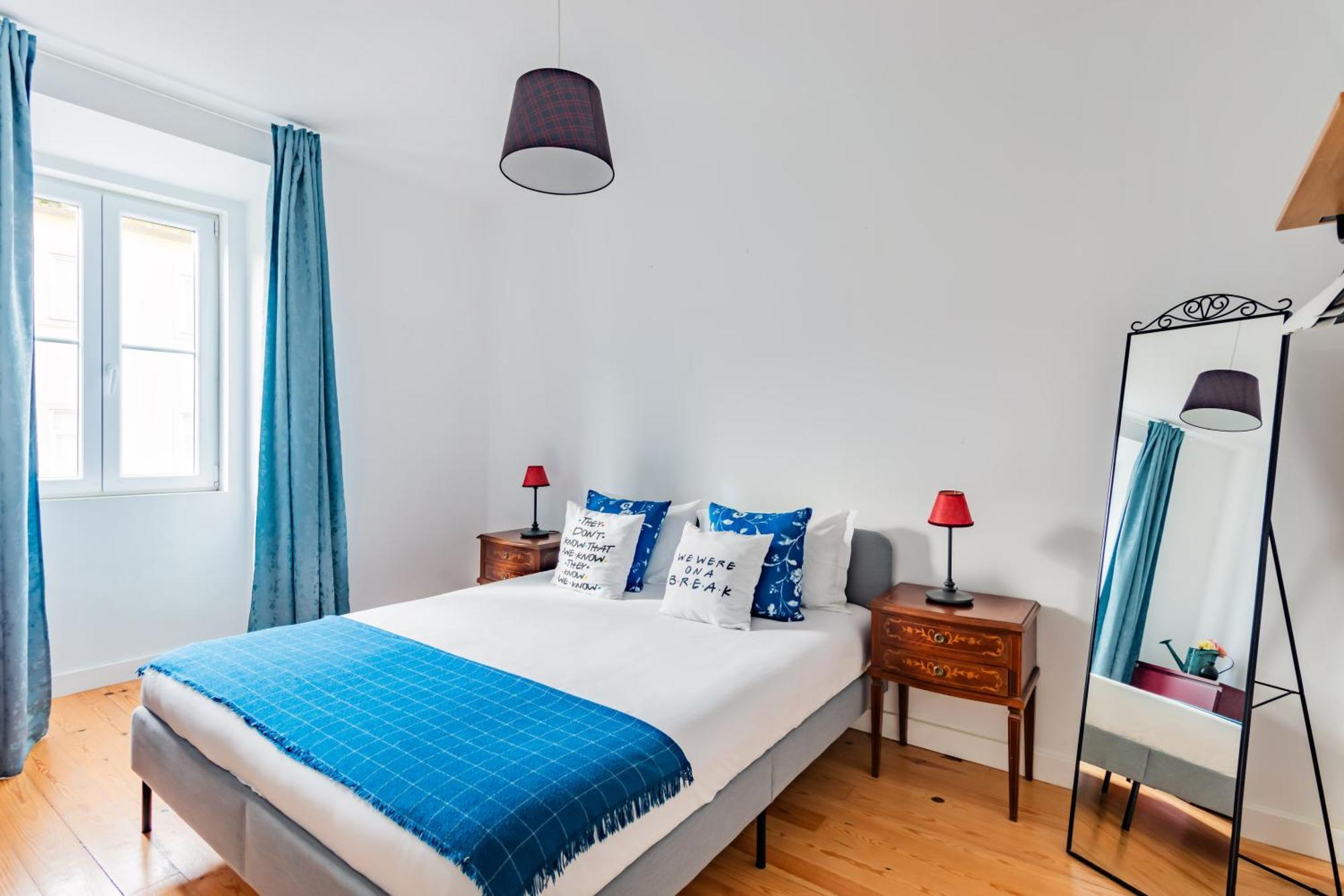 Monica'S Place A Friends' Inspired Apartment ลิสบอน ภายนอก รูปภาพ