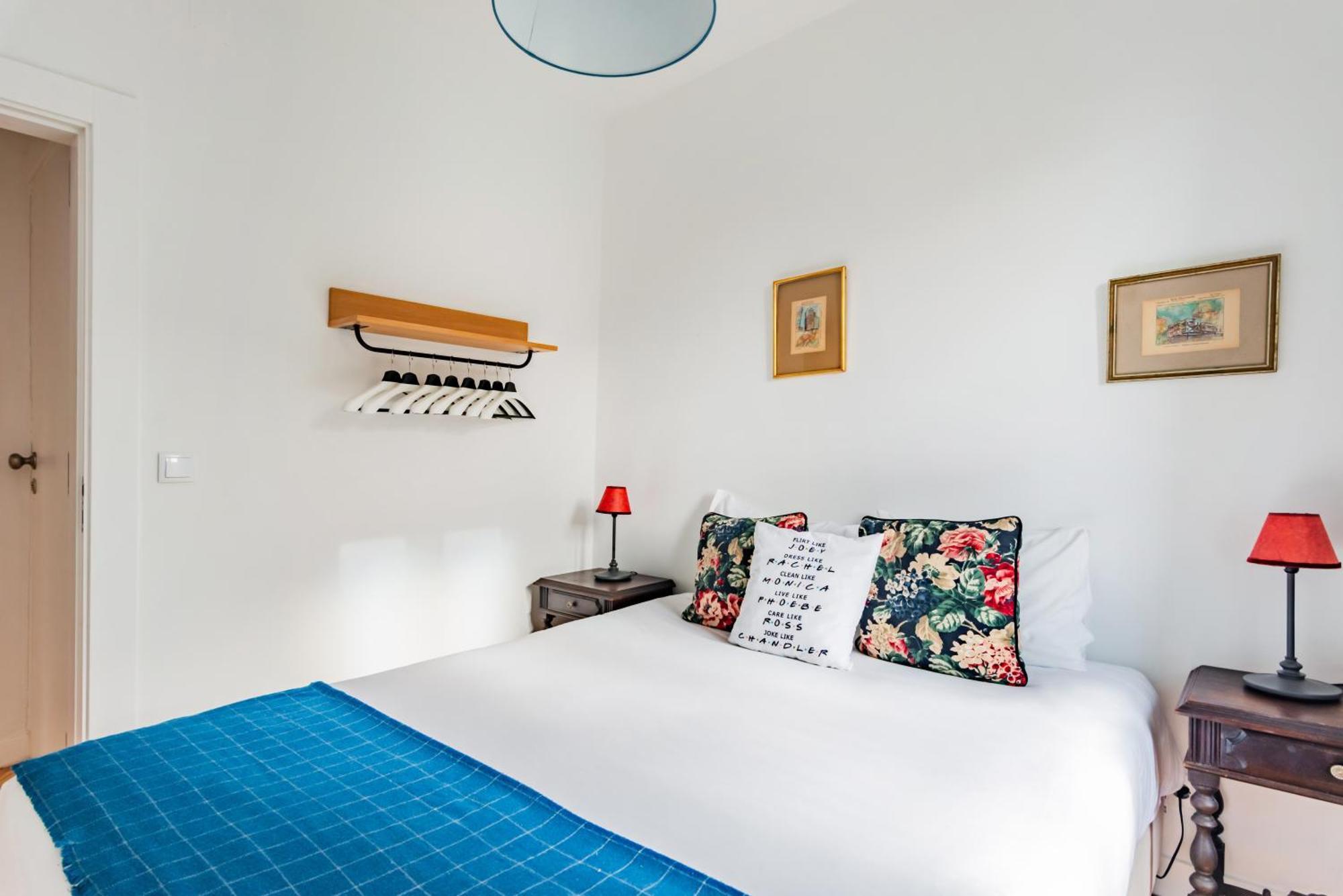 Monica'S Place A Friends' Inspired Apartment ลิสบอน ภายนอก รูปภาพ