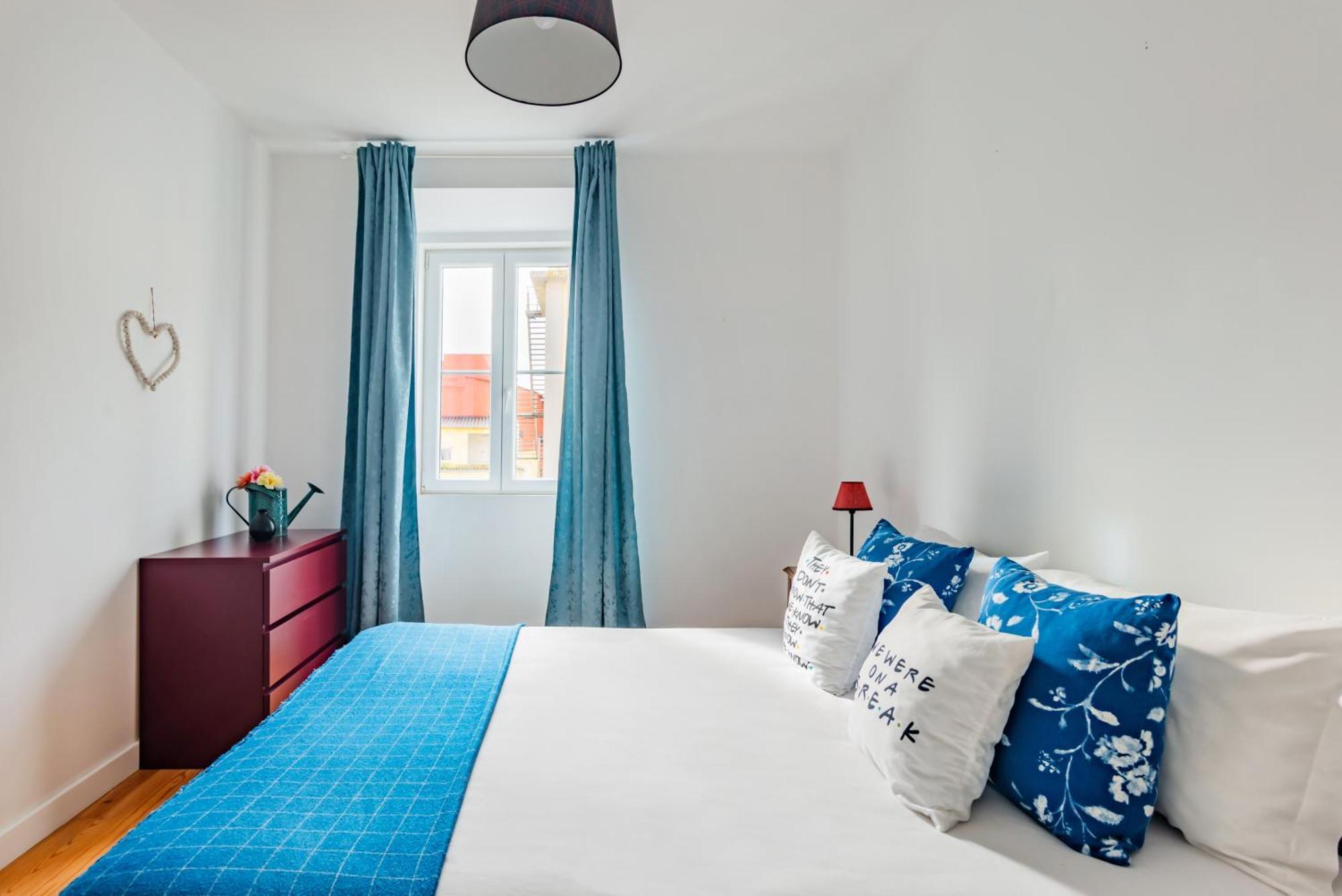 Monica'S Place A Friends' Inspired Apartment ลิสบอน ภายนอก รูปภาพ